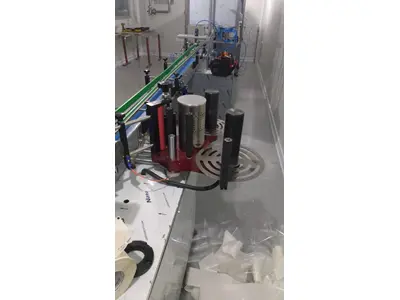 Machine d'étiquetage de bouteilles carrées et rondes avec étiquette de 160x240 mm
