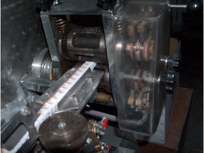 Single Cube Sugar Wrapping Machine - 1