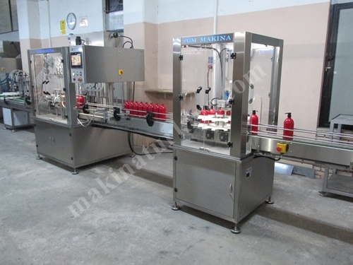 Machine de remplissage et fermeture de liquides servo de 100 ml à 1000 ml