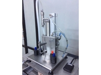 10-100-1000Ml 400-600 Units / Hour Pneumatic Manual Liquid Filling Machine - 1