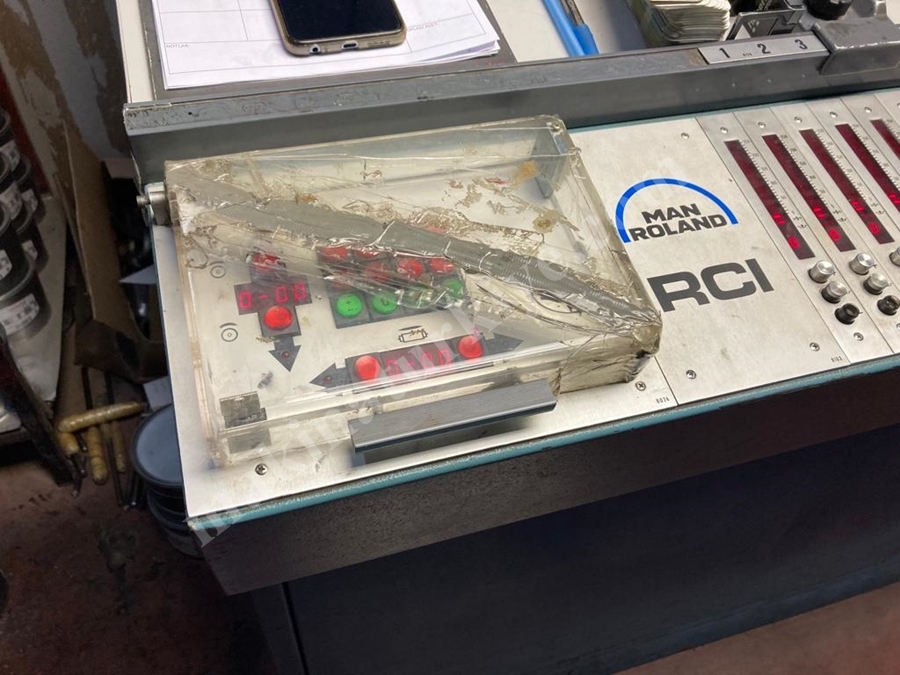 Roland 604 4 Renk Ofset Baskı Makinesi