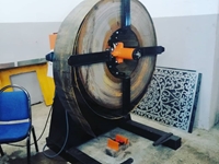 Machine à dérouler les rouleaux de tôle de 1500 kg - 2