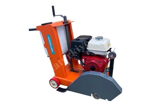 Asphalt Concrete Joint Cutting Machine With 300-500 Mm Blades And 20 Lt Rear Wat...