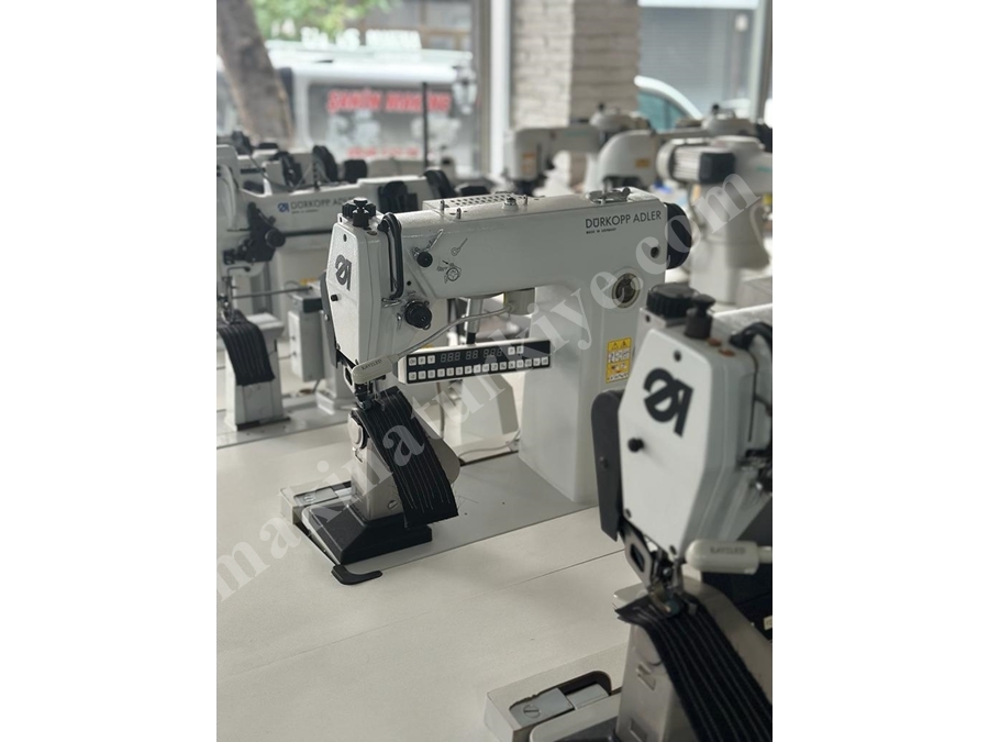 550-16-23 Automatic Sleeve Attaching Machine