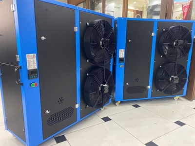 Machine de désinfection de tapis de 300 litres - 0