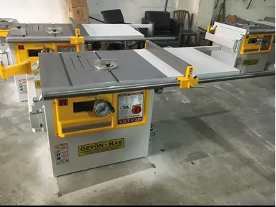 Horizontal Flatbed Sewing Machine with 5.5 Hp Motor 170 Cm Board 130 Cm Car