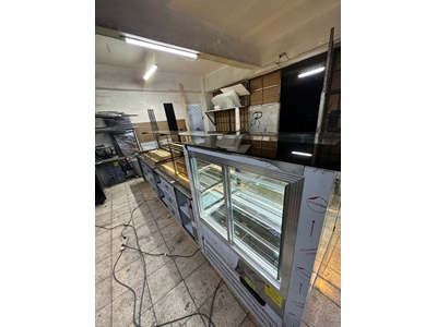 Baklava Cake Cabinet Counter Set - 1