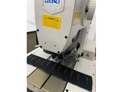 Juki MEB-3810J Denim Buttonhole Machine - 2