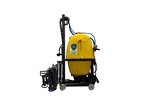 Standard 600 Liter Hydraulic Field Sprayer - 1