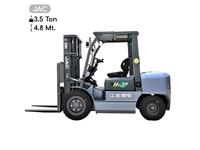 3.5 Ton (4.8 Meter) Lithium Battery Powered Forklift - 1