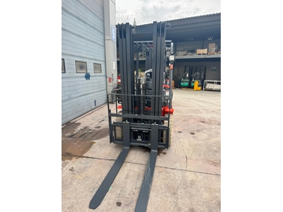 2 Ton Tripleks 4800 Mm Battery Powered Forklift with Elevator - 2