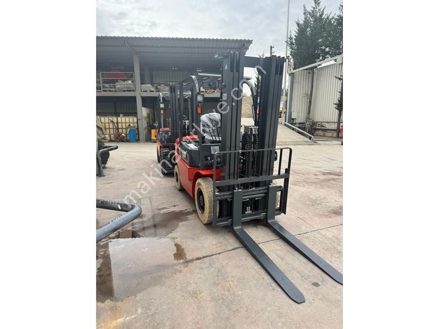 2 Ton Tripleks 4800 Mm Battery Powered Forklift with Elevator