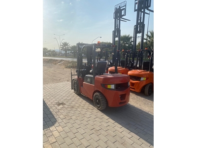 3 Ton (4.5 Meter Tripleks) Battery Powered Forklift - 3