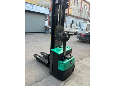1.6 Ton (5500 Mm) Akülü İstif Makinası - 1
