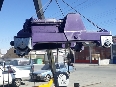 Grue mobile rotative de 20 tonnes - 10