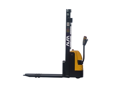 1200 Kg 3 Meter Battery Stacker - 2