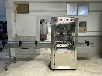 6 Nozzles Linear Liquid Filling Machine - 0