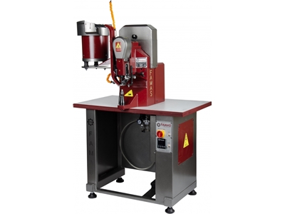 D-Ring-Nietenmaschine - 0