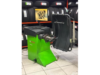 Tire Wheel Balancer Machine with Internal and External Measurement System - 0