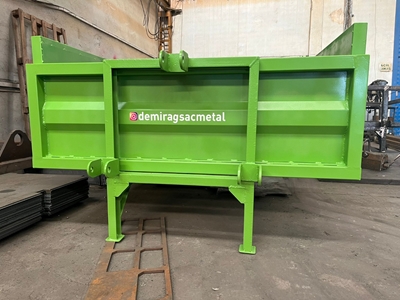 Hydraulic Tipping Trailer with Crate Addition - 3