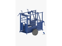 Hoof Clipper Trolley for Traveling Cattle - 1