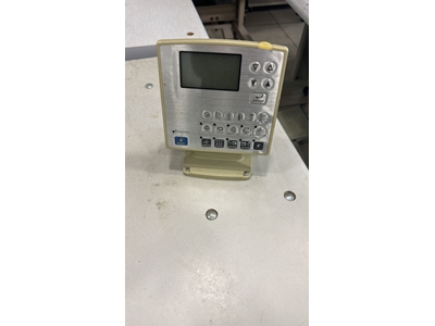 Machine à boutonnière PW-9820-02 à 2 œillets - 5