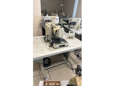 Machine à boutonnière PW-9820-02 à 2 œillets - 1