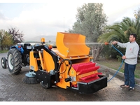 2000 Lt Tractor Trailed Type Road Sweeper Machine - 6