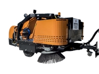 2000 Lt Tractor Trailed Type Road Sweeper Machine - 3