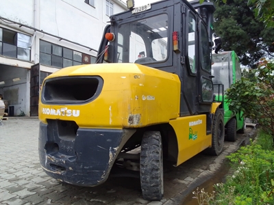 5.0 Ton Capacity 2007 Model Komatsu Brand Diesel Forklift with 4.0 Meter Duplex Elevator - 1