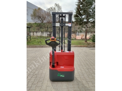 Battery Operated Stacker - 1.5 Ton Xilin 24V, 3 M Lift - In Stock!