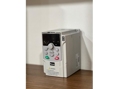 Veikong Vfd200-2R2g-S2 AC Motor Speed Control Device - 1