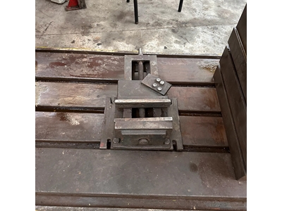 50'lık 1600 mm Radyal Matkap Tezgahı - 2