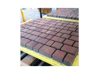 Système de mélange et de coloration de pavés en blocs de béton briquette - 5