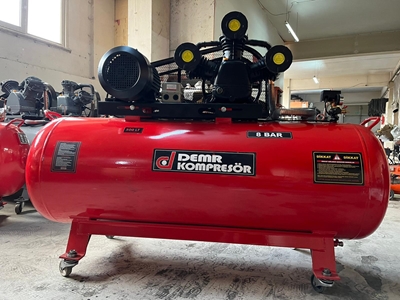 Compresseur piston de 500 litres série Eco - 0