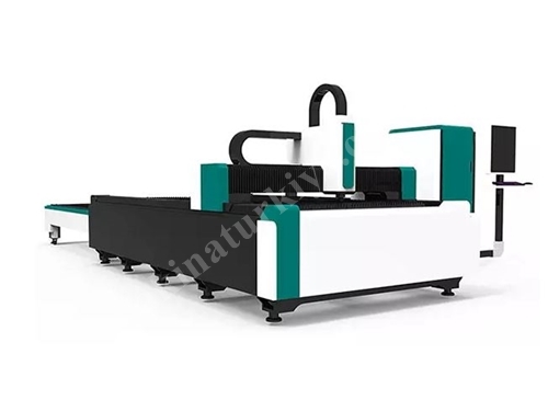 1000 W Faserlaser-Schneidemaschine für Holztafeln