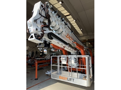 Plateforme articulée Araignée de 41,40 m (8500 kg) - 9
