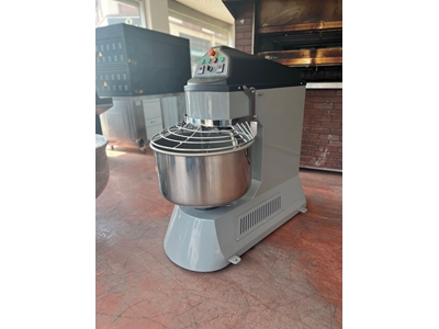 35 Kg Spiral Dough Kneading Machine - 0