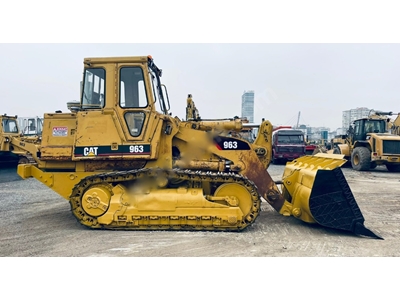 1991 Model 963 Tracked Loader - 1