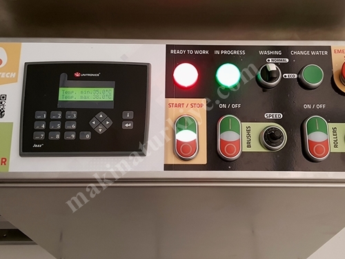 9600 Stück / Stunde Eierwaschmaschine mit Förderband