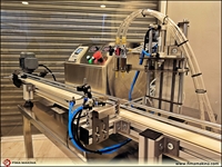 Machine de remplissage automatique de table / 10-150 ml capacité de remplissage de shampooing - 1