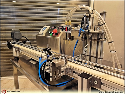 Machine de remplissage automatique de table / 10-150 ml capacité de remplissage de shampooing - 1