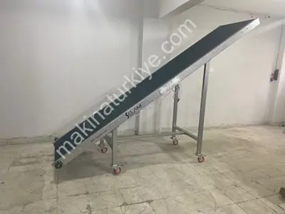 10 cm Width 3.5 m Length Wheeled Grip Pvc Belt Conveyor