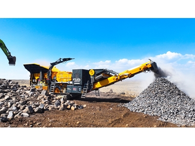 150 - 300 Ton / Hour Mobile Jaw Crusher - 0