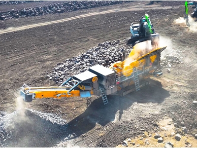 150 - 300 Ton / Hour Mobile Jaw Crusher - 2