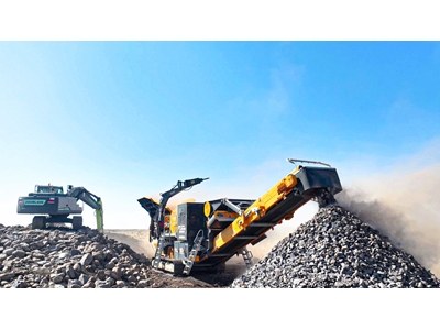 150 - 300 Ton / Hour Mobile Jaw Crusher - 6