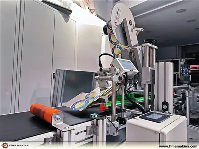 Automatic Bottle Wrapping and Labeling Machine