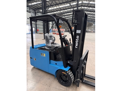 2 Ton 4,5 metre Lityum Akülü Triplex Nette Kiralık Forklift - 0