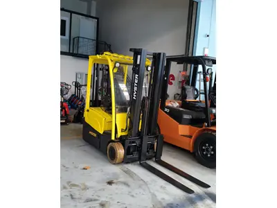 3 Ton (4500-4800 Mm Tripleks) Elektrischer Gabelstapler mit Akku