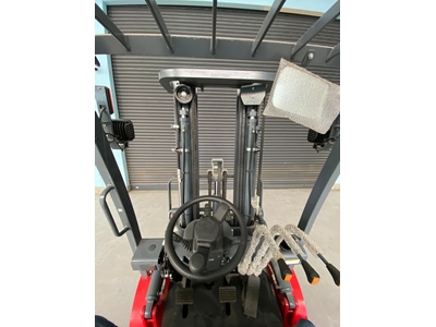 2-2.5 TON LİTYUM AKÜLÜ FORKLİFTLER - 12